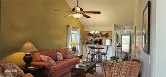 15140 Riverbend Blvd in North Fort Myers, FL - Building Photo