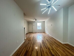 5663 Matthews St in Philadelphia, PA - Building Photo - Building Photo