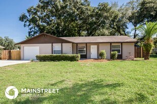 6417 Dorchester Rd in Lakeland, FL - Building Photo