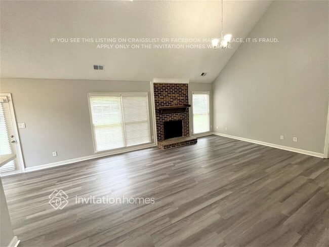 2900 Oakcroft Dr in Matthews, NC - Foto de edificio - Building Photo