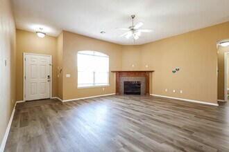 2321 Fruitful Dr in Midwest City, OK - Building Photo - Building Photo