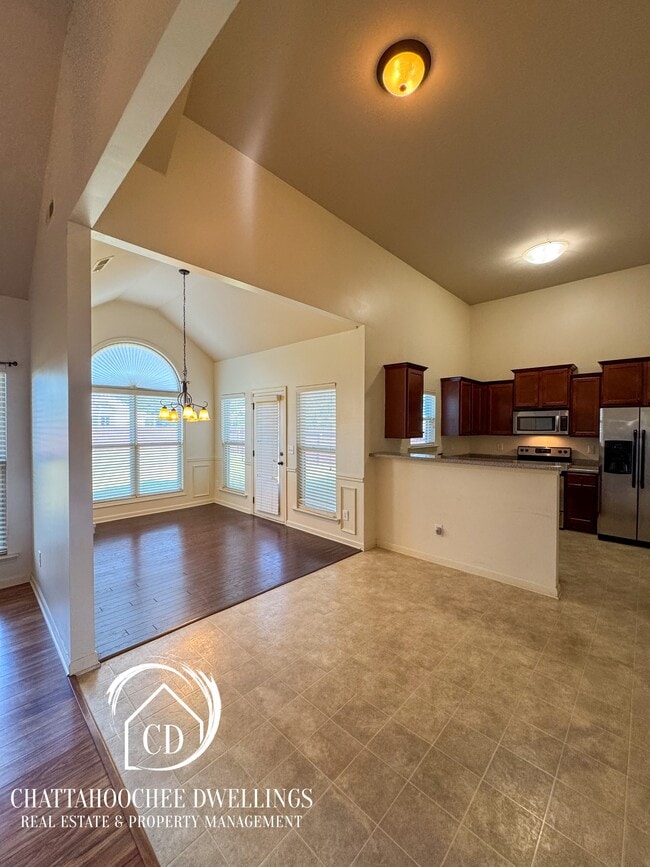 30 Churchhill Dr in Fort Mitchell, AL - Building Photo - Building Photo