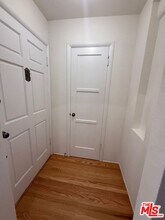 2515 Canyon Dr in Los Angeles, CA - Building Photo - Building Photo