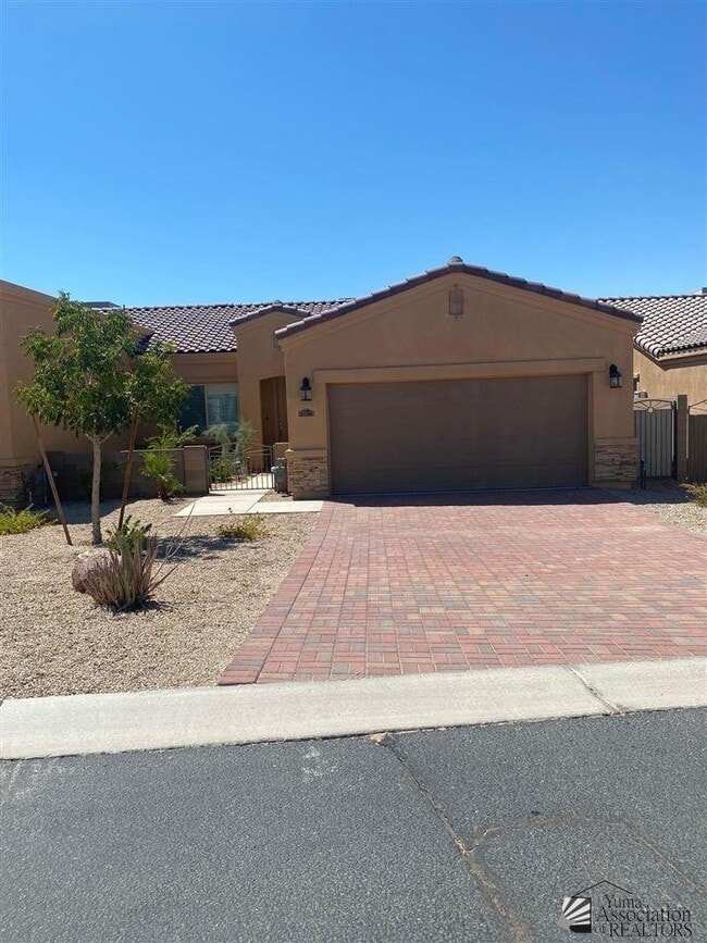 property at 2748 S Evenfall Dr