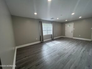 822 De Guise St in Lanoka Harbor, NJ - Building Photo - Building Photo
