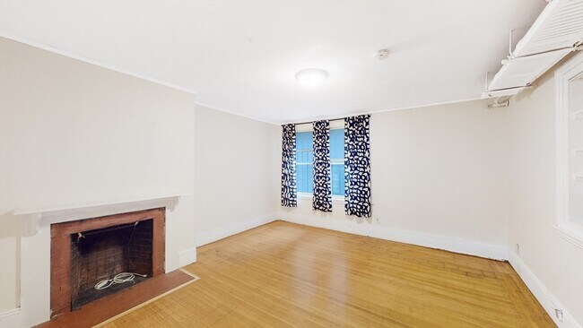 205 Beacon St in Boston, MA - Building Photo - Building Photo