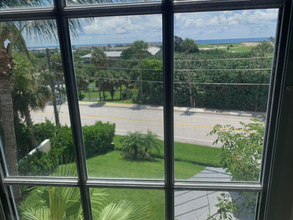 403 Juno Dunes Way in Juno Beach, FL - Building Photo - Building Photo