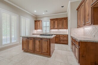 7206 Spring Meadow Ln in Katy, TX - Foto de edificio - Building Photo