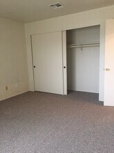 2028 Mesquite Ln in Laughlin, NV - Foto de edificio - Building Photo