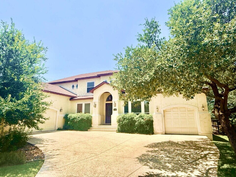 23706 Baker Hill in San Antonio, TX - Building Photo