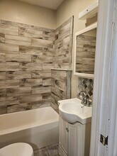 983 Portland Ave, Unit 2 in Rochester, NY - Building Photo - Building Photo