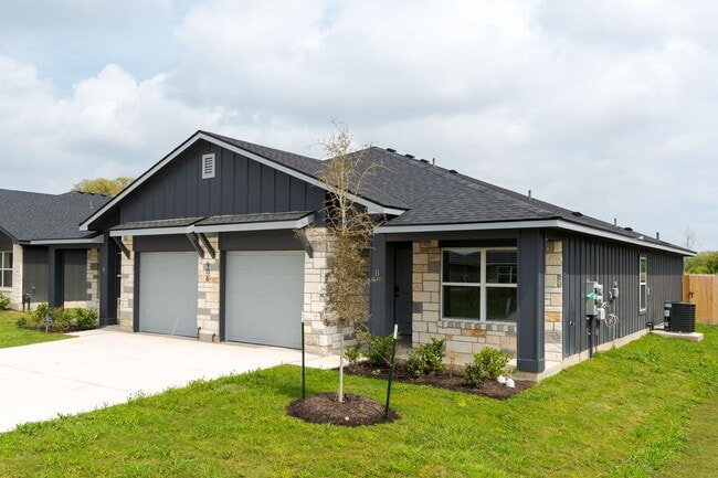 property at 906 Wax Myrtle Ct