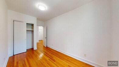 165 E 83rd St in New York, NY - Building Photo - Building Photo