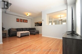 1318 Mowat Ln in Milton, ON - Building Photo - Building Photo