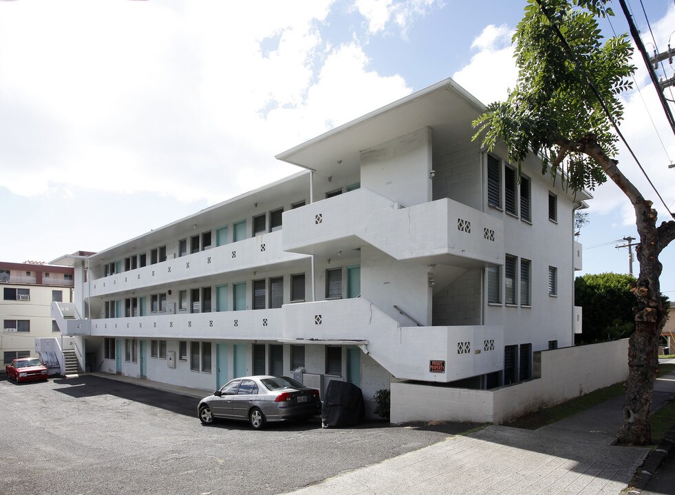 1509 Pensacola St in Honolulu, HI - Building Photo