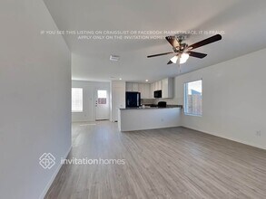 1009 Wildflower St in Ennis, TX - Building Photo - Building Photo