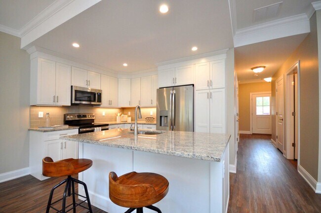Highcroft Apartments photo'