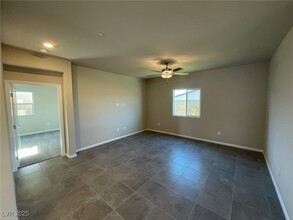 12763 Silver Satin in Henderson, NV - Building Photo - Building Photo