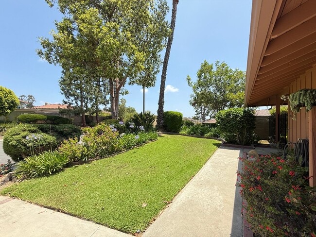 6207 Elmquist Ave in Whittier, CA - Building Photo - Building Photo