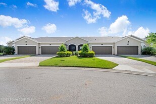 8313 Loren Cove Dr in Melbourne, FL - Building Photo