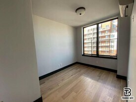561 4th Ave in Brooklyn, NY - Building Photo
