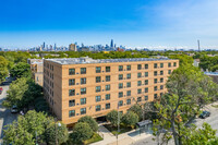 Las Moradas in Chicago, IL - Foto de edificio - Building Photo