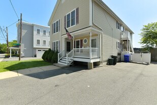 23 Taylor St, Unit 1 in Boston, MA - Building Photo
