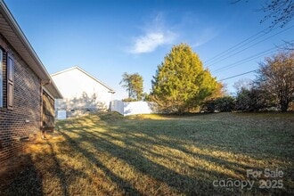 941 41st Ave Dr NE in Hickory, NC - Building Photo - Building Photo