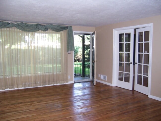 3384 S 2760 W in West Valley City, UT - Building Photo - Building Photo