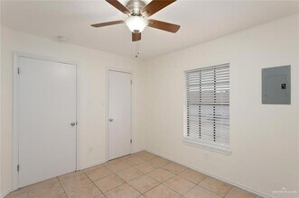 416 E Tulip Ave, Unit 3 in McAllen, TX - Building Photo - Building Photo