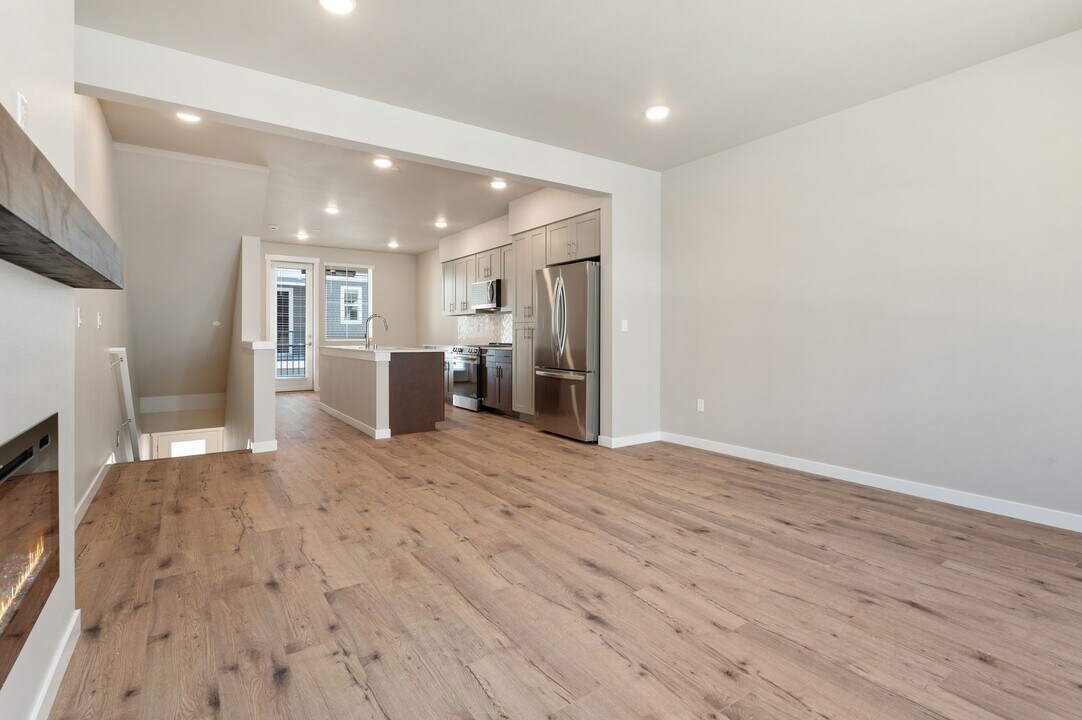 1323 194th St SE in Bothell, WA - Building Photo