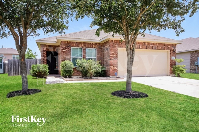 3811 Hunters Trail in Baytown, TX - Building Photo - Building Photo