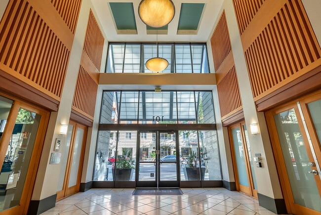 101 San Fernando in San Jose, CA - Foto de edificio - Building Photo