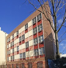 1013 Broadway in Brooklyn, NY - Foto de edificio - Building Photo
