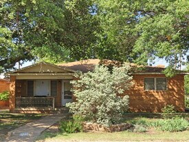 3802 23rd St in Lubbock, TX - Building Photo
