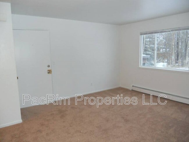 8831 Cordell Cir in Anchorage, AK - Building Photo - Building Photo
