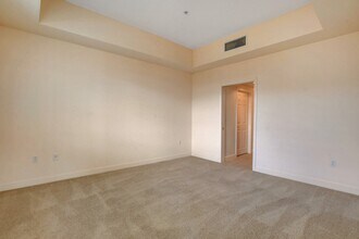 71 E Agate Ave in Las Vegas, NV - Foto de edificio - Building Photo