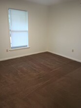 121 Gould Dr in Hodges, SC - Building Photo - Building Photo