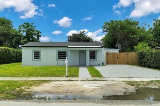 14620 Tyler St in Miami, FL - Building Photo - Building Photo