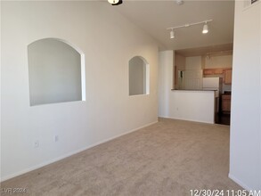 10001 Peace Way in Las Vegas, NV - Building Photo - Building Photo