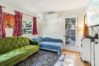 432 Fernwood Pacific Dr in Topanga, CA - Foto de edificio - Building Photo