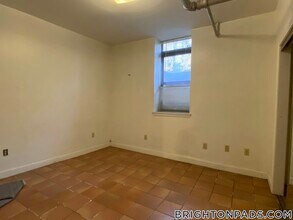 27 Egremont Rd, Unit B in Boston, MA - Building Photo - Building Photo