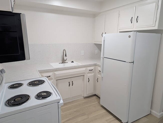 1414 U St, Unit Unit 2 in Sacramento, CA - Building Photo - Building Photo