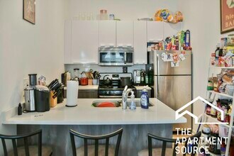 2700 W North Ave in Chicago, IL - Building Photo - Building Photo