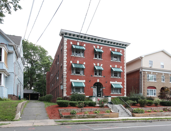 226 S Whitney St in Hartford, CT - Building Photo - Building Photo