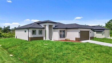 13639 Begonia Cir in Port Charlotte, FL - Building Photo - Building Photo