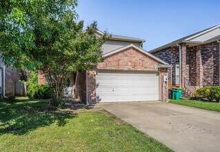 2032 Peregrine Ct in Lewisville, TX - Building Photo - Building Photo