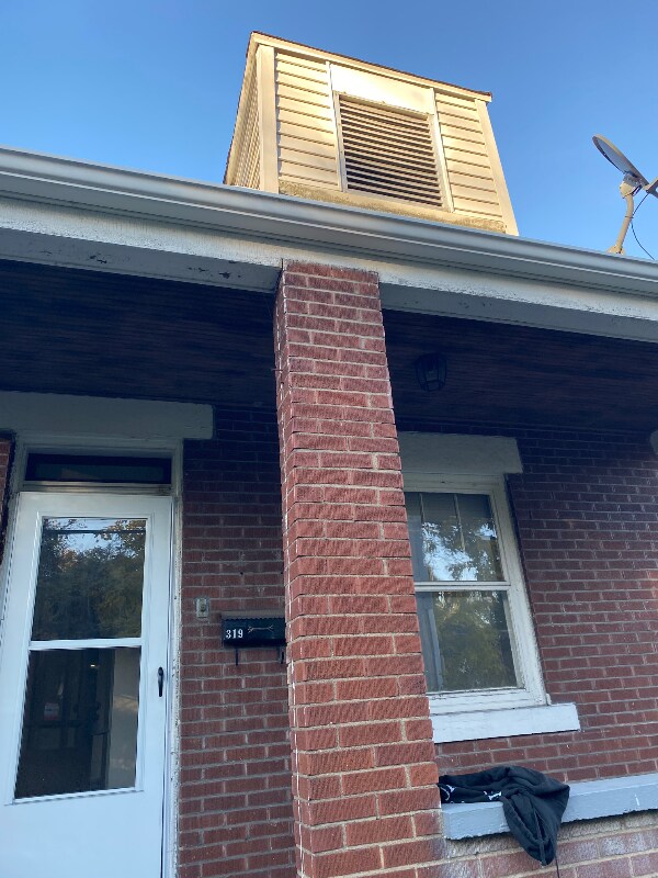 319 Wylie Ave in Clairton, PA - Building Photo - Building Photo