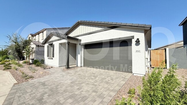 property at 4841 S Carver