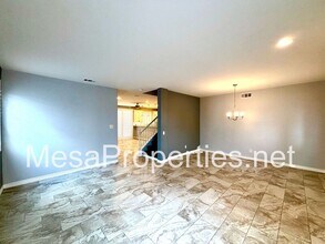 13681 Nova Ln in Victorville, CA - Building Photo - Building Photo